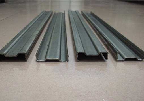 c佳盛冷（lěng）彎（wān）型鋼產品優勢與應（yīng）用